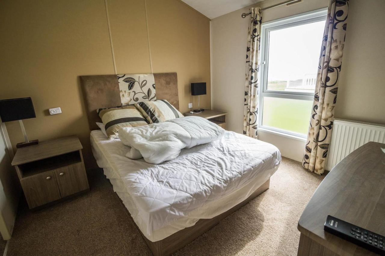 Barmston Stunning 6 Berth Lodge With Sea Views For Hire At Skipsea Sands Ref 41136Nf מראה חיצוני תמונה