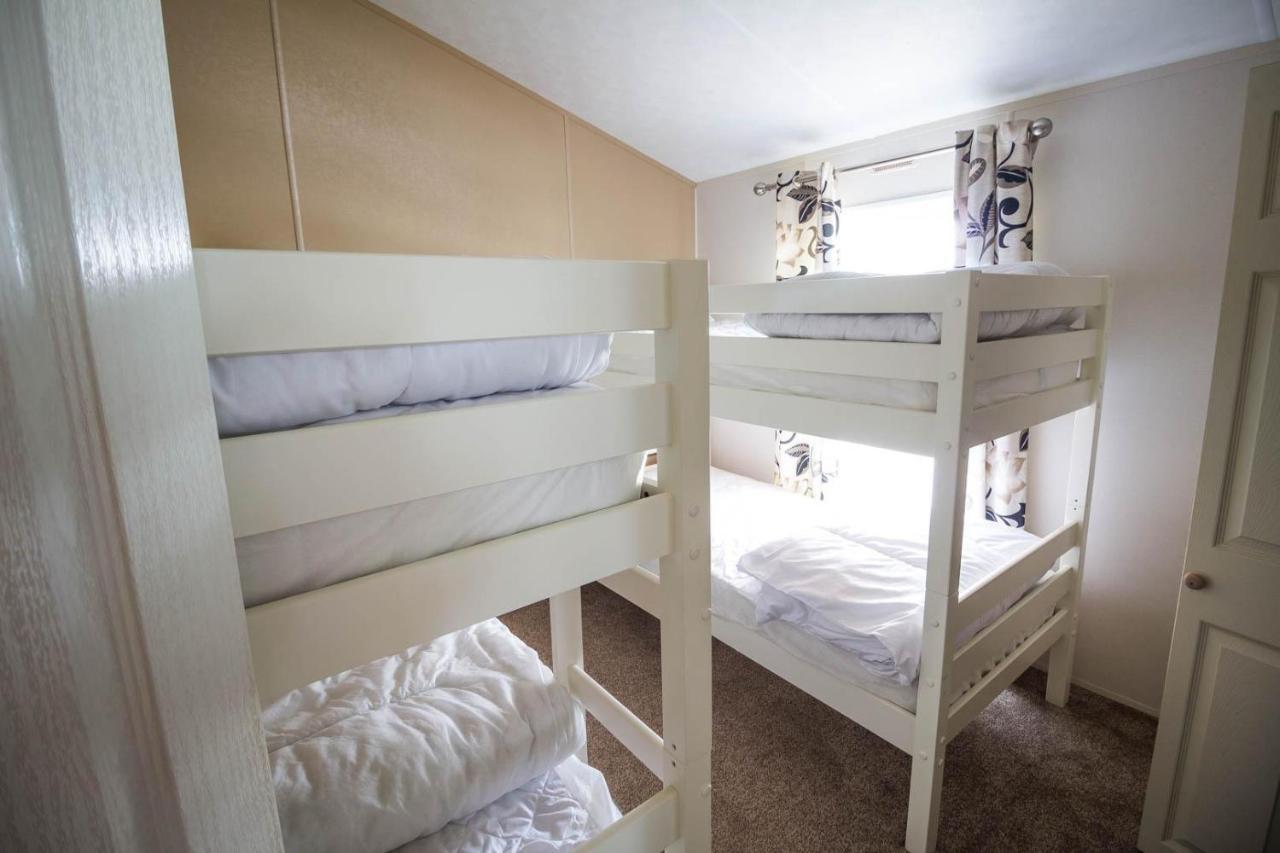 Barmston Stunning 6 Berth Lodge With Sea Views For Hire At Skipsea Sands Ref 41136Nf מראה חיצוני תמונה