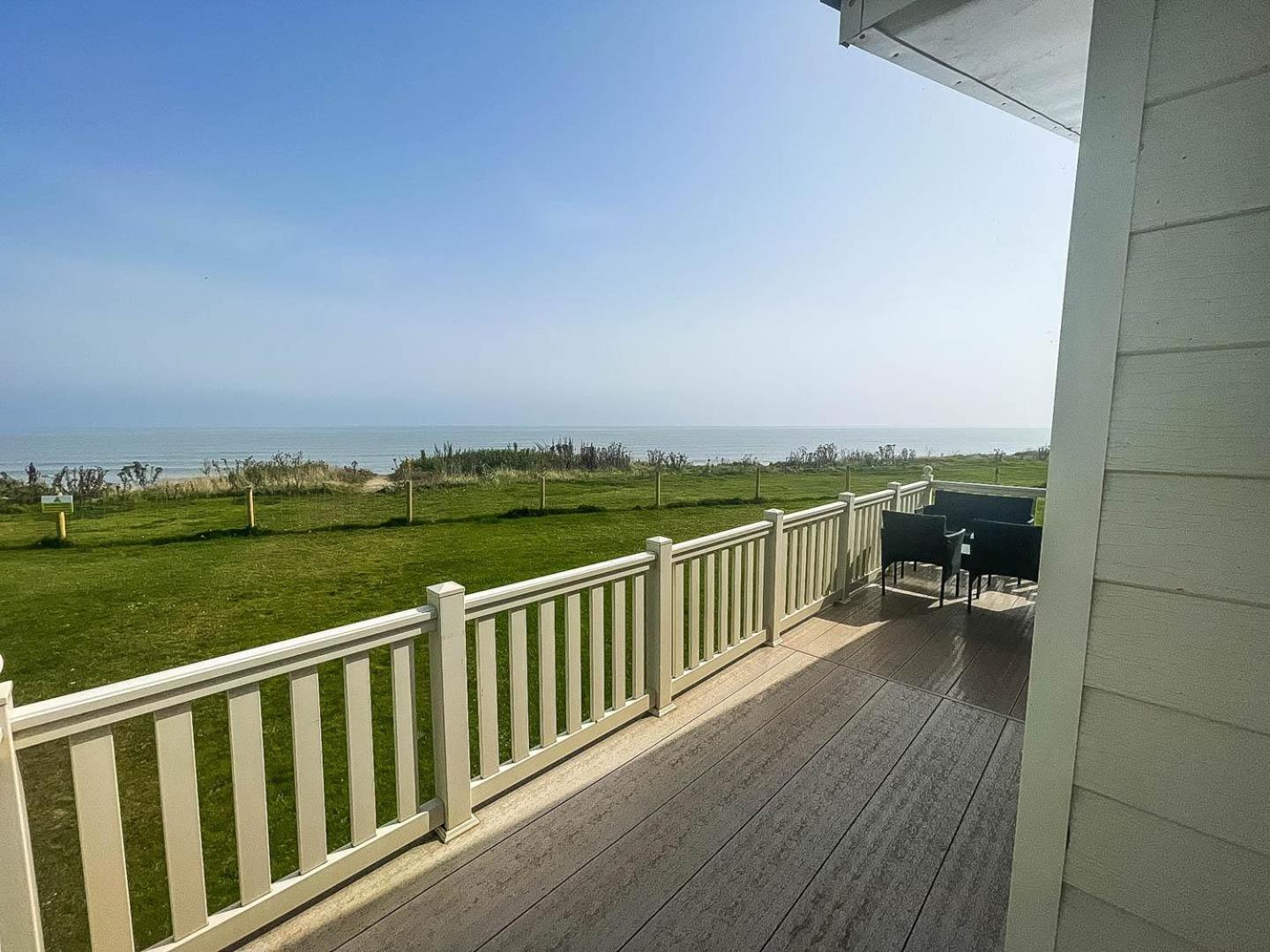 Barmston Stunning 6 Berth Lodge With Sea Views For Hire At Skipsea Sands Ref 41136Nf מראה חיצוני תמונה